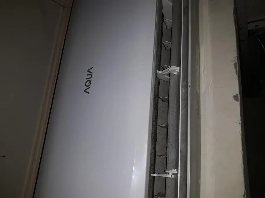 Khách hàng review Máy lạnh Aqua Inverter 1 HP AQA-KCRV10TK 5