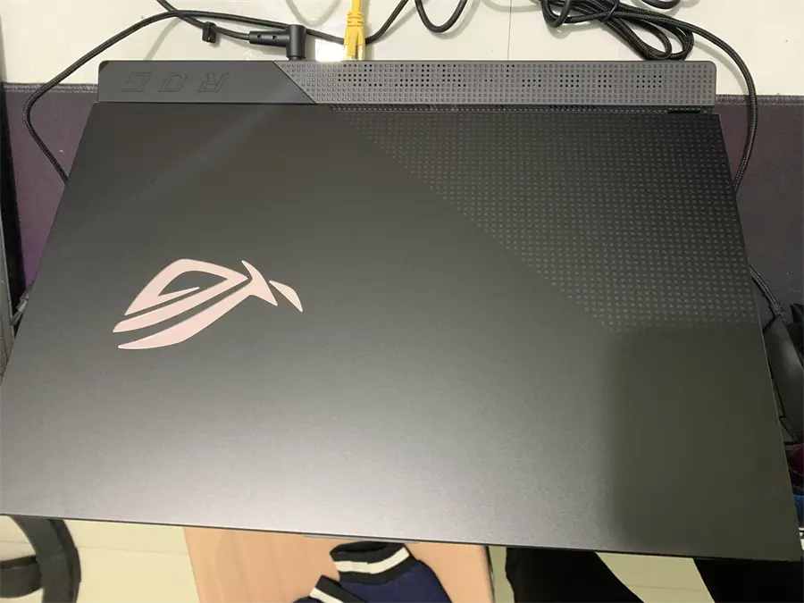 Khách hàng review Laptop Asus ROG Strix Gaming G15 G513IH R7 4800H/8GB/512GB/4GB GTX1650/144Hz/Win10 (HN015T) 9