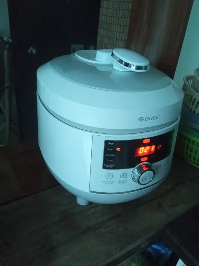Khách hàng review Nồi áp suất điện Gree CYFWK-50X62S 5 lít 3