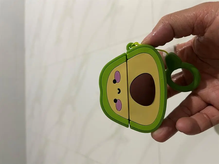 Khách hàng review Túi đựng Airpods Pro Nhựa dẻo Carton JM 2