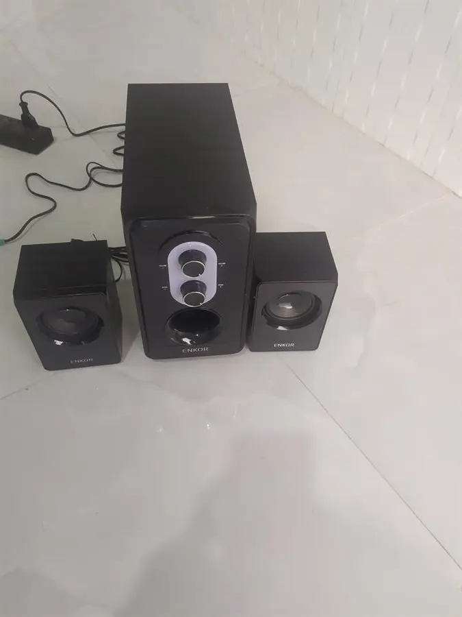 Khách hàng review Loa vi tính Enkor E50 Đen 14