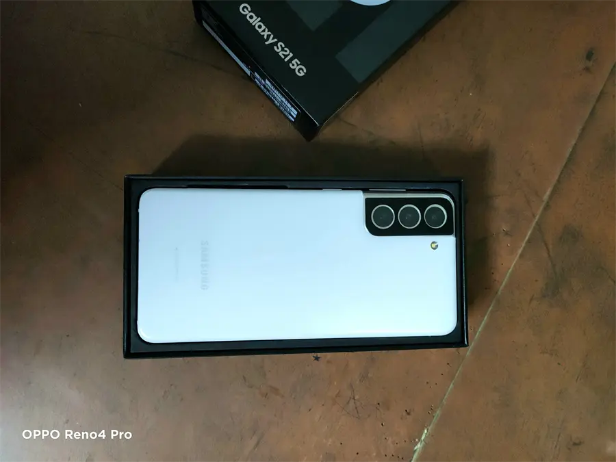 Khách hàng review Điện thoại Samsung Galaxy S21 5G 11