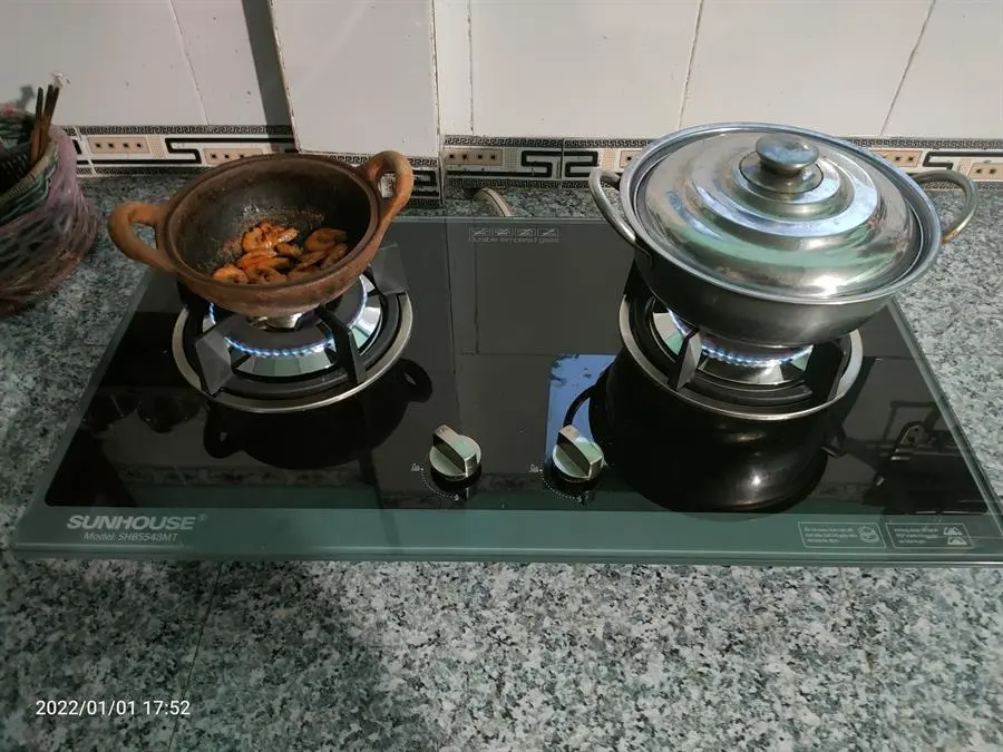 Khách hàng review Bếp ga âm Sunhouse SHB5548MT 2