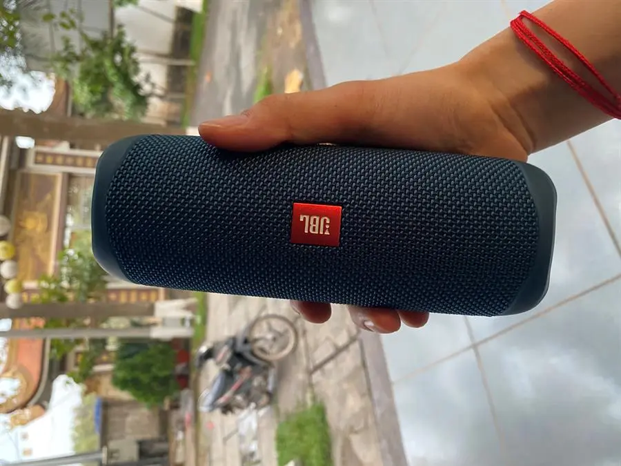 Khách hàng review Loa Bluetooth JBL Flip 5 4