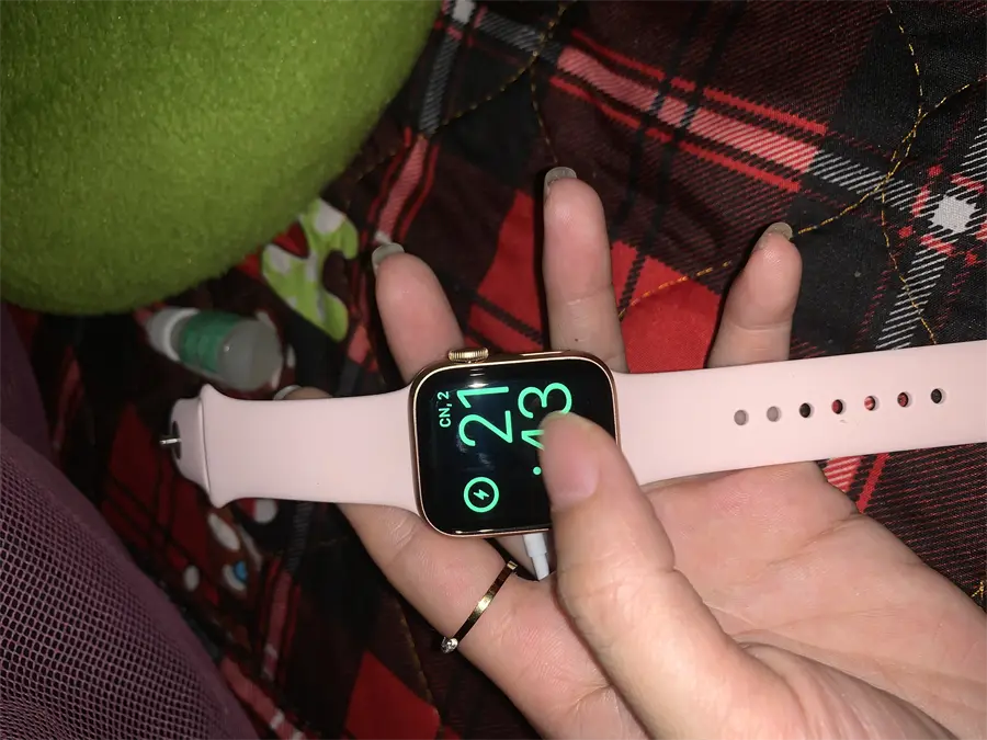 Khách hàng review Apple Watch SE GPS 40mm 22
