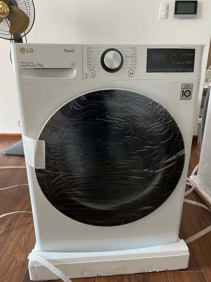 Khách hàng review Máy sấy bơm nhiệt LG 9 kg DVHP09W 8
