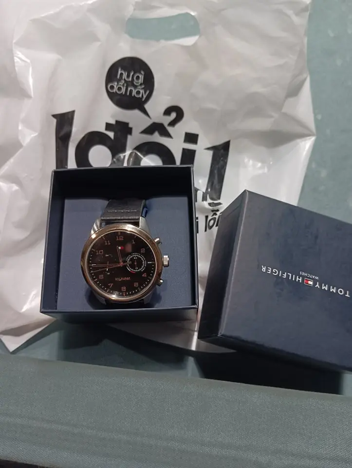 Khách hàng review Đồng hồ TOMMY HILFIGER 44 mm Nam 1791786 1