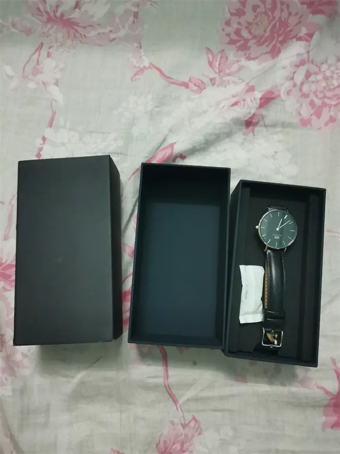 Khách hàng review Đồng hồ DANIEL WELLINGTON 32 mm Nữ DW00100180 1
