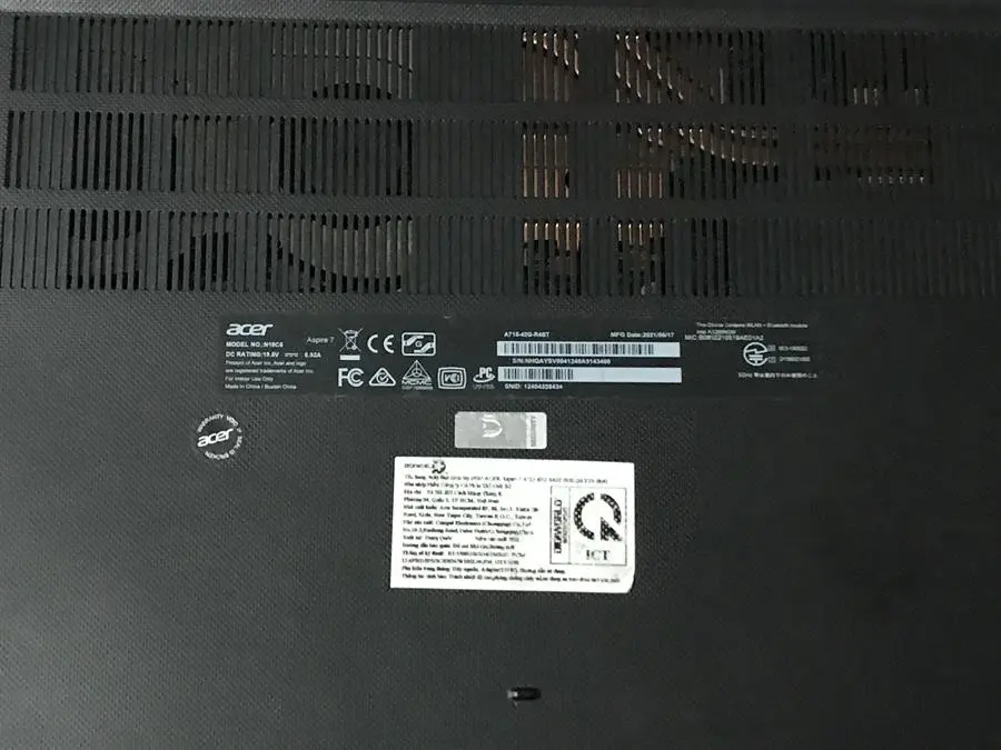 Khách hàng review Laptop Acer Aspire 7 Gaming A715 42G R4ST R5 5500U/8GB/256GB/4GB GTX1650/Win10 (NH.QAYSV.004) 1