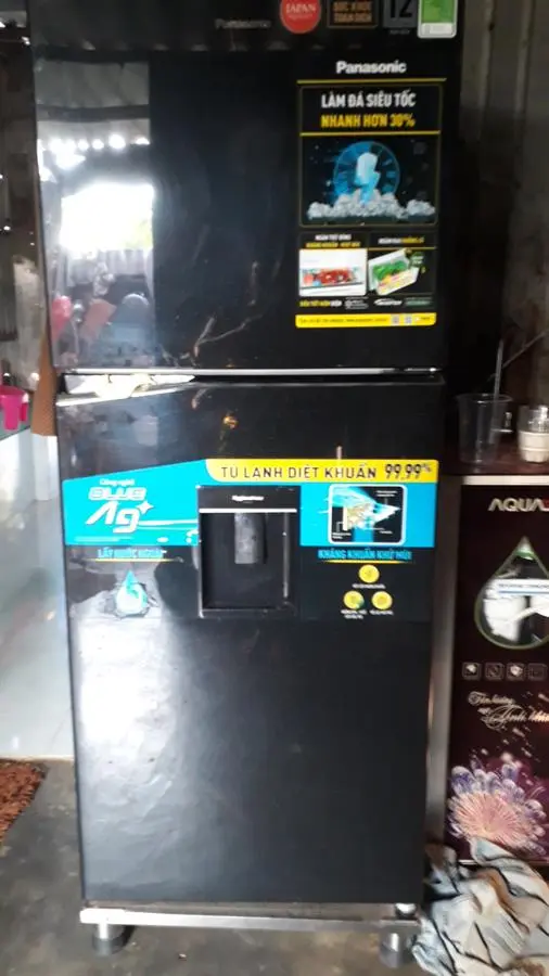 Khách hàng review Tủ lạnh Panasonic Inverter 326 lít NR-TL351GPKV 13