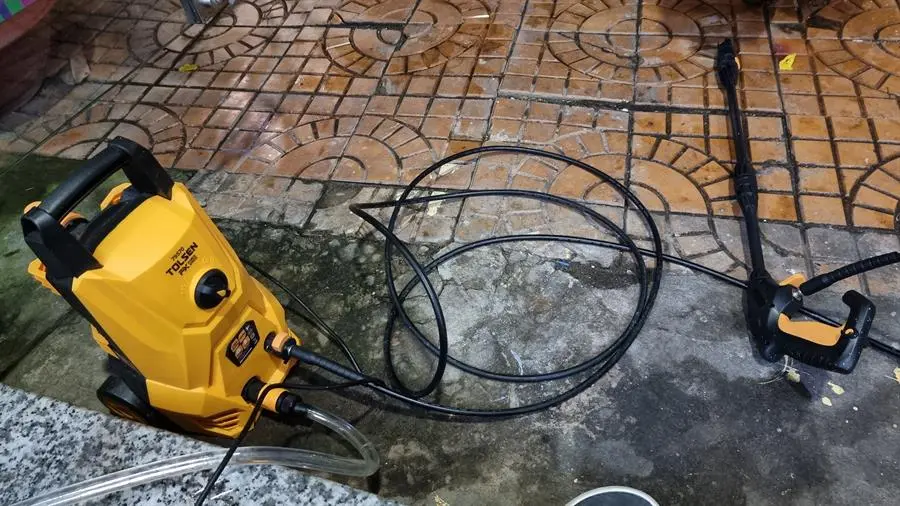 Khách hàng review Máy phun xịt rửa áp lực cao Tolsen 79570 1400W 2