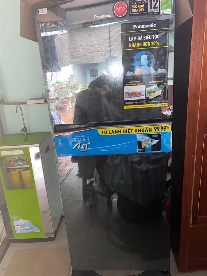 Khách hàng review Tủ lạnh Panasonic Inverter 326 lít NR-TL351VGMV 63