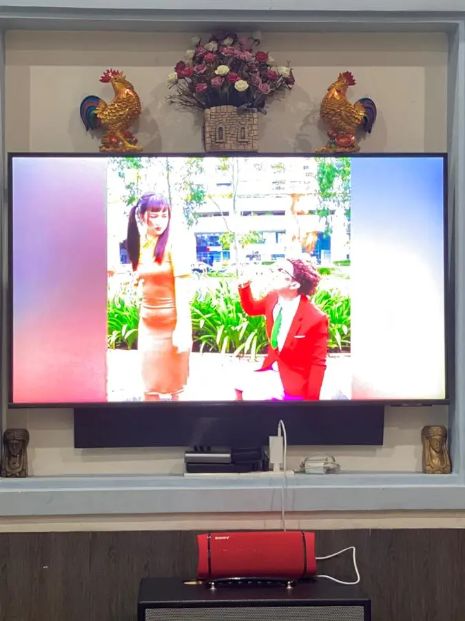 Khách hàng review Smart Tivi QLED 4K 43 inch Samsung QA43Q65A 11