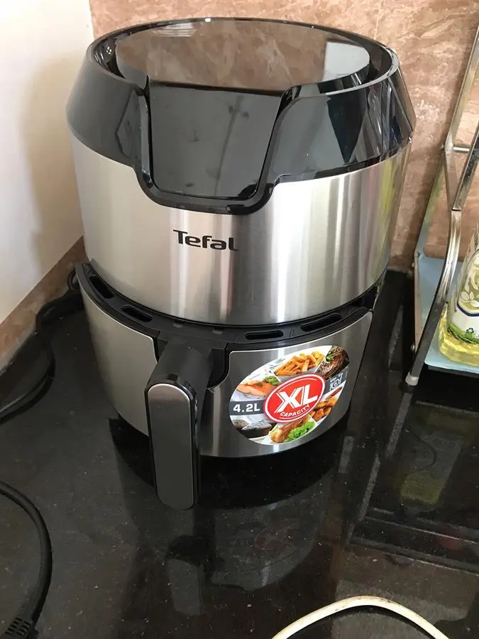 Khách hàng review Nồi chiên không dầu Tefal EY401D15 4.2 lít 1