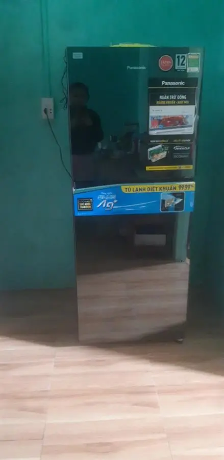 Khách hàng review Tủ lạnh Panasonic Inverter 268 lít NR-TV301VGMV 32