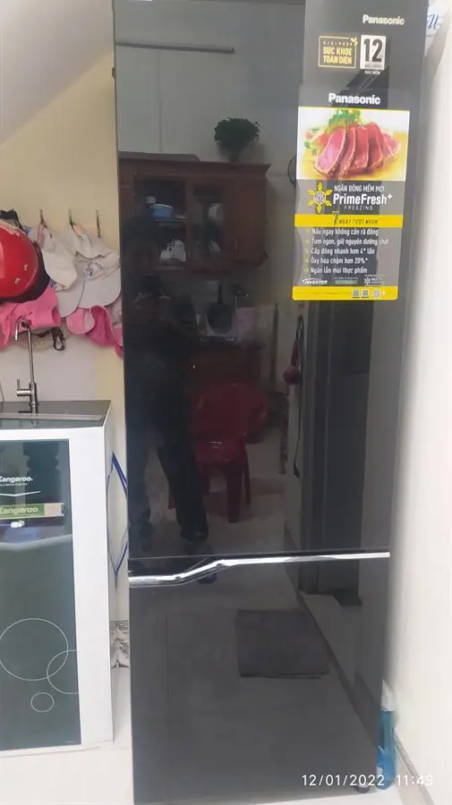 Khách hàng review Tủ lạnh Panasonic Inverter 322 lít NR-BV360GKVN 10