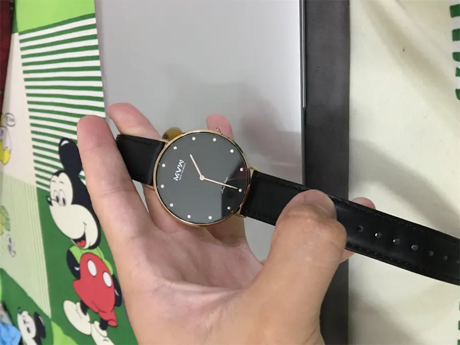 Khách hàng review Đồng hồ MVW 42 mm Nam ML053-01 5