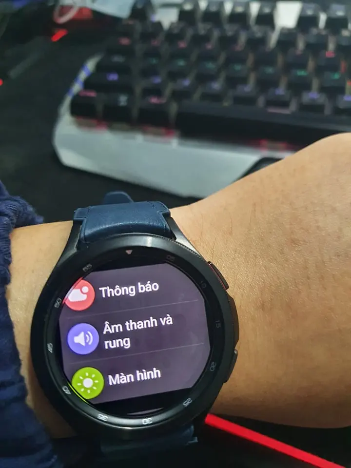 Khách hàng review Đồng hồ thông minh Samsung Galaxy Watch4 LTE Classic 46mm Đen 17