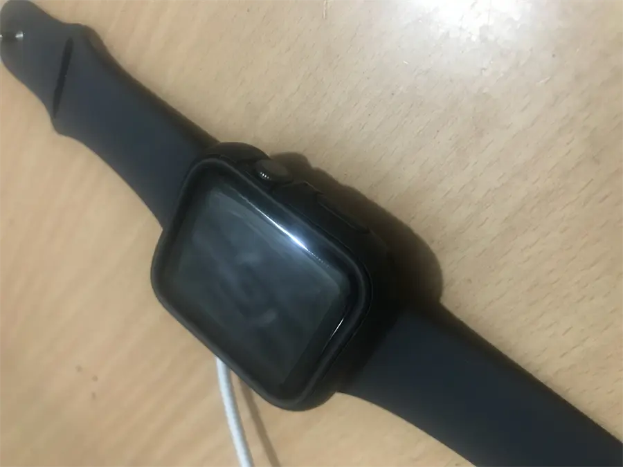 Khách hàng review Apple Watch S3 GPS 42mm viền nhôm dây silicone 1
