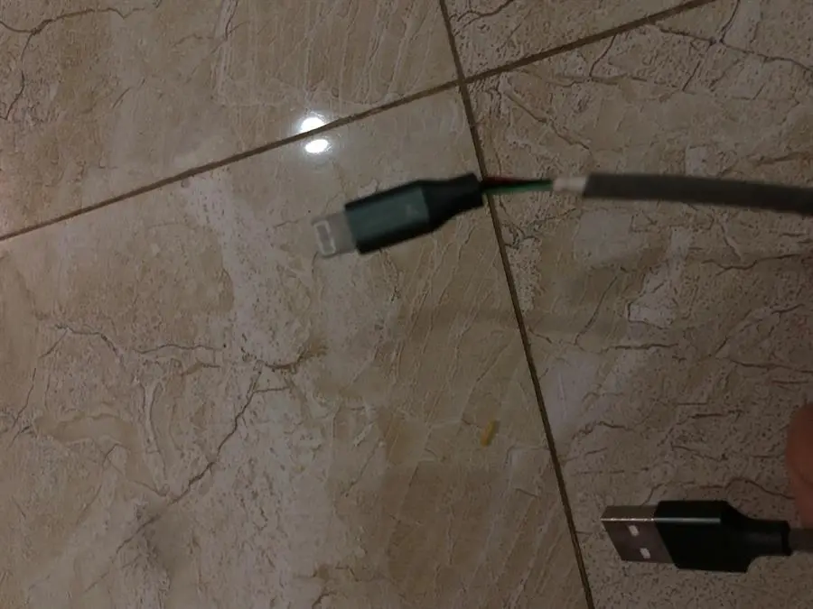 Khách hàng review Cáp sạc và truyền dữ liệu USB-A - Lightning 12W 1m Xmobile LTL-01X 14