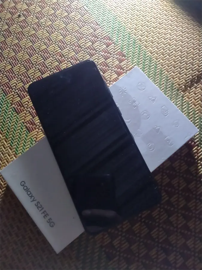 Khách hàng review Điện thoại Samsung Galaxy S21 FE 5G (6GB/128GB) 12