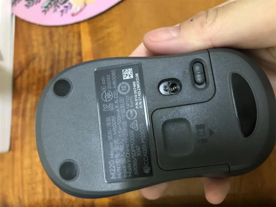Khách hàng review Chuột Không dây Logitech Silent M220 4
