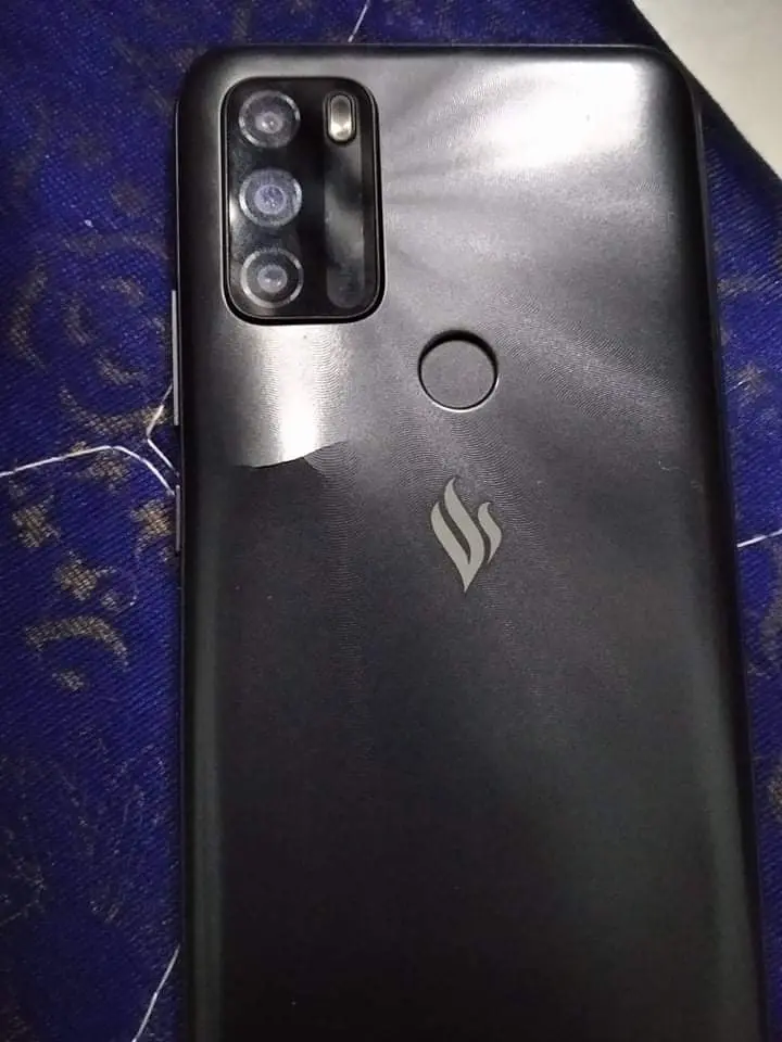 Khách hàng review Điện thoại Vsmart Star 5 (3GB/32GB) 1