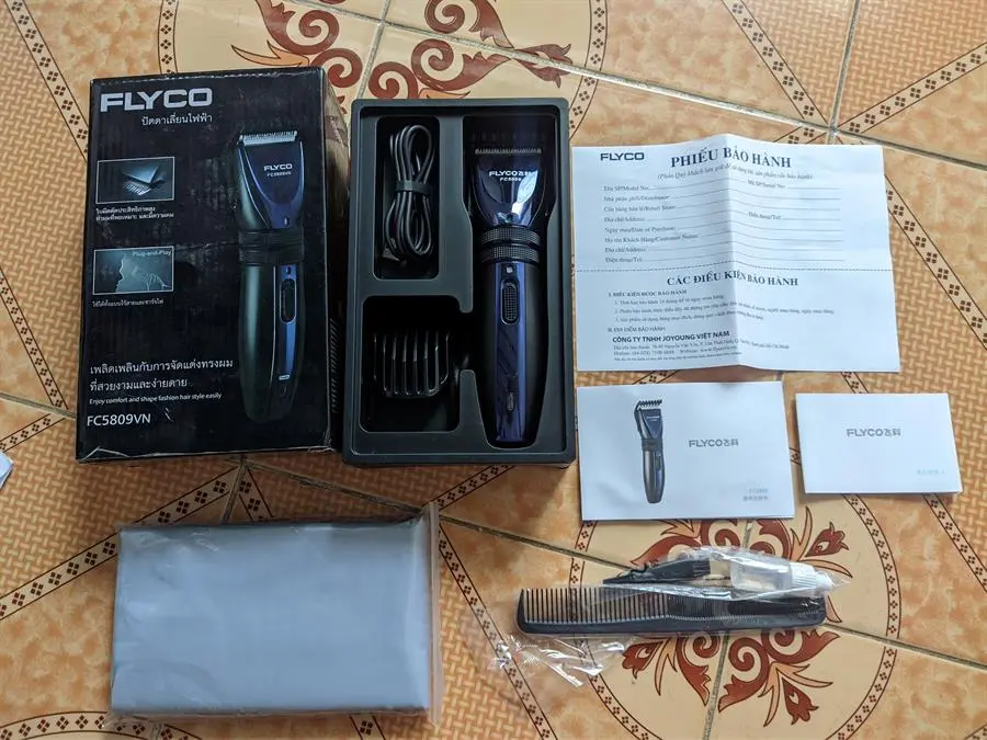 Khách hàng review Tông đơ cắt tóc pin sạc Flyco FC5809 2