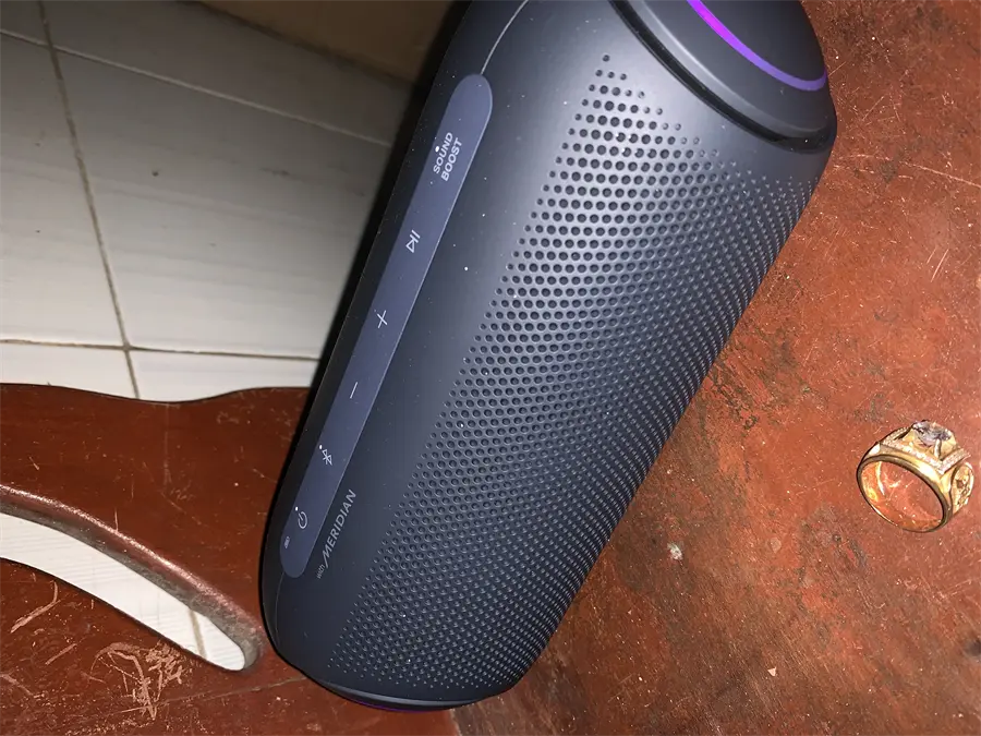 Khách hàng review Loa Bluetooth LG Xboom Go PL7 Xanh Đen 2