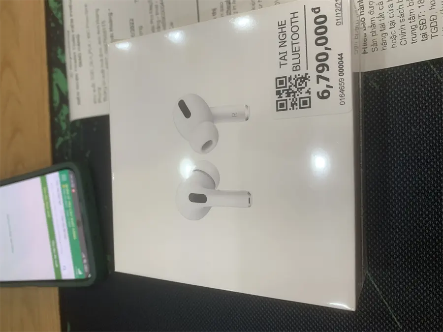Khách hàng review Tai nghe Bluetooth AirPods Pro MagSafe Charge Apple MLWK3 27