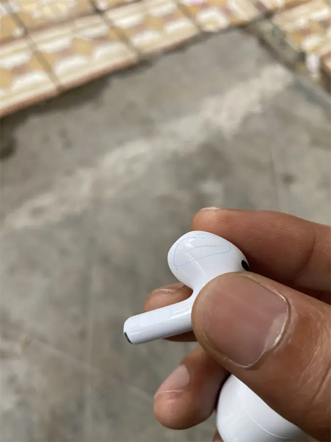 Khách hàng review Tai nghe Bluetooth AirPods 3 Wireless Charge Apple MME73 21