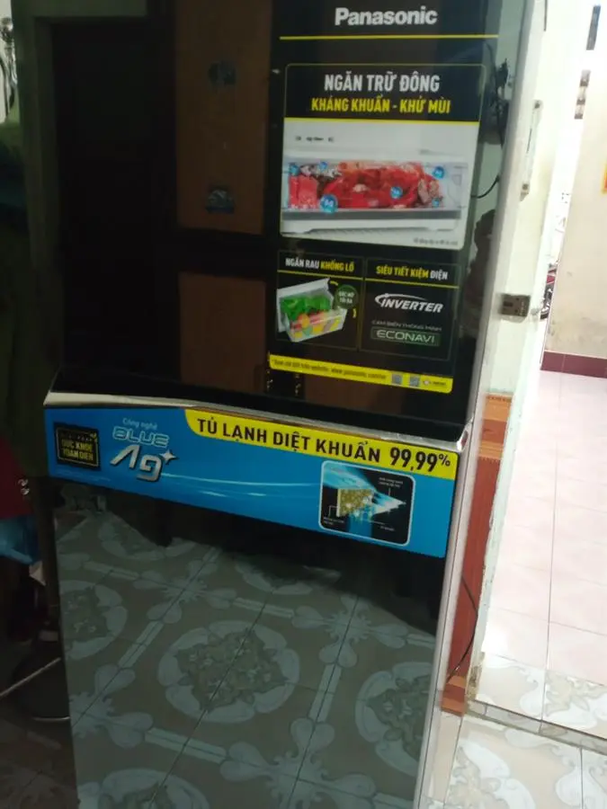 Khách hàng review Tủ lạnh Panasonic Inverter 306 lít NR-TV341VGMV 6