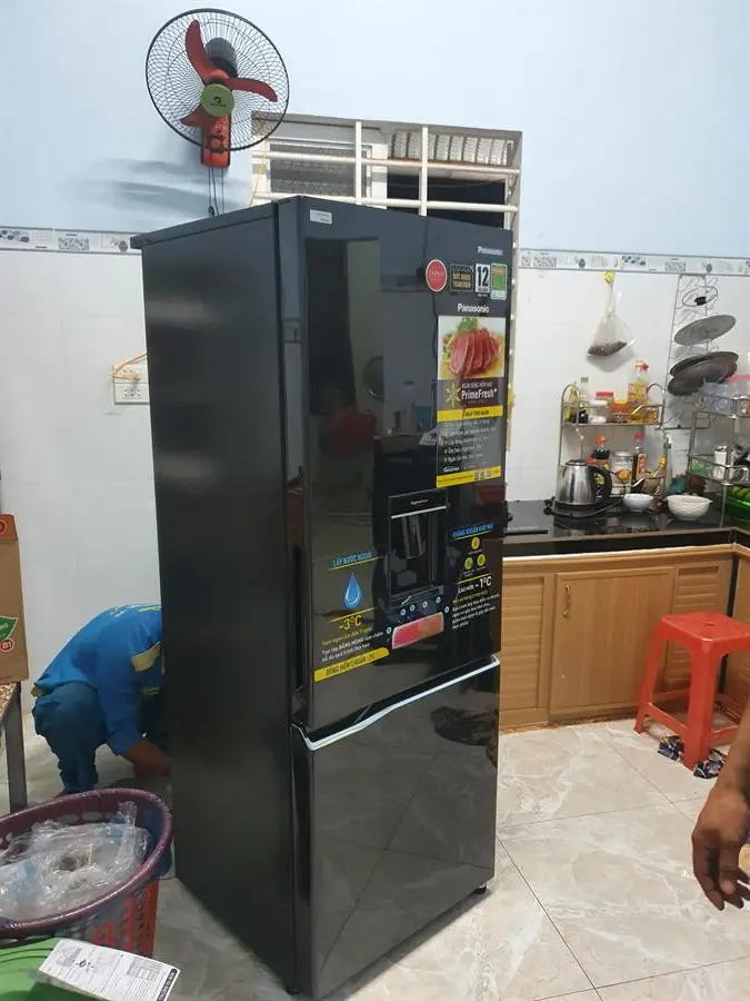 Khách hàng review Tủ lạnh Panasonic Inverter 290 lít NR-BV320WKVN 5