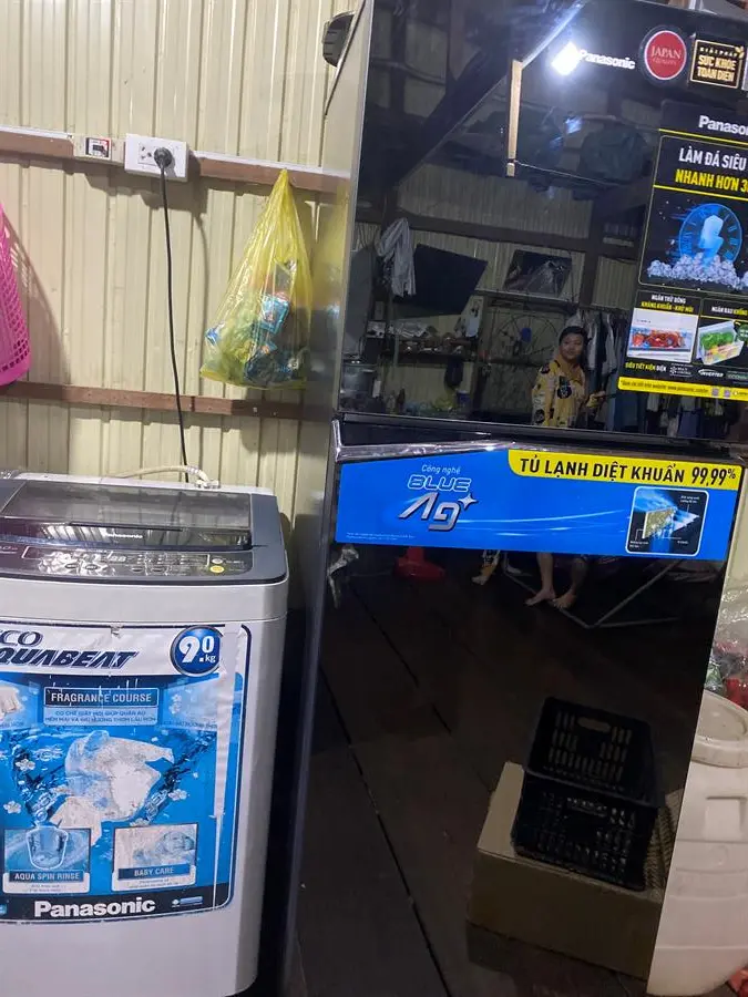 Khách hàng review Tủ lạnh Panasonic Inverter 366 lít NR-TL381VGMV 32