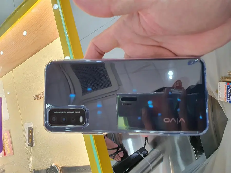Khách hàng review Điện thoại Vivo Y15s 4