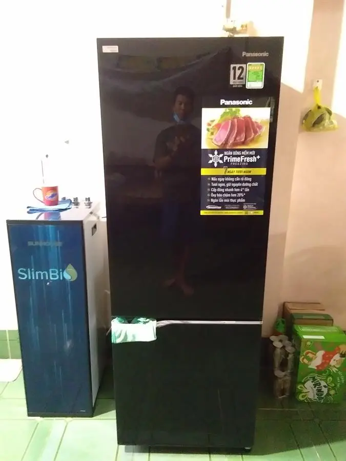 Khách hàng review Tủ lạnh Panasonic Inverter 290 lít NR-BV320GKVN 7