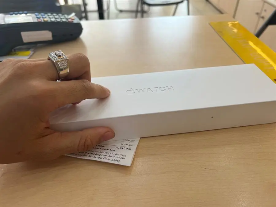 Khách hàng review Đồng hồ thông minh Apple Watch S6 44mm 6