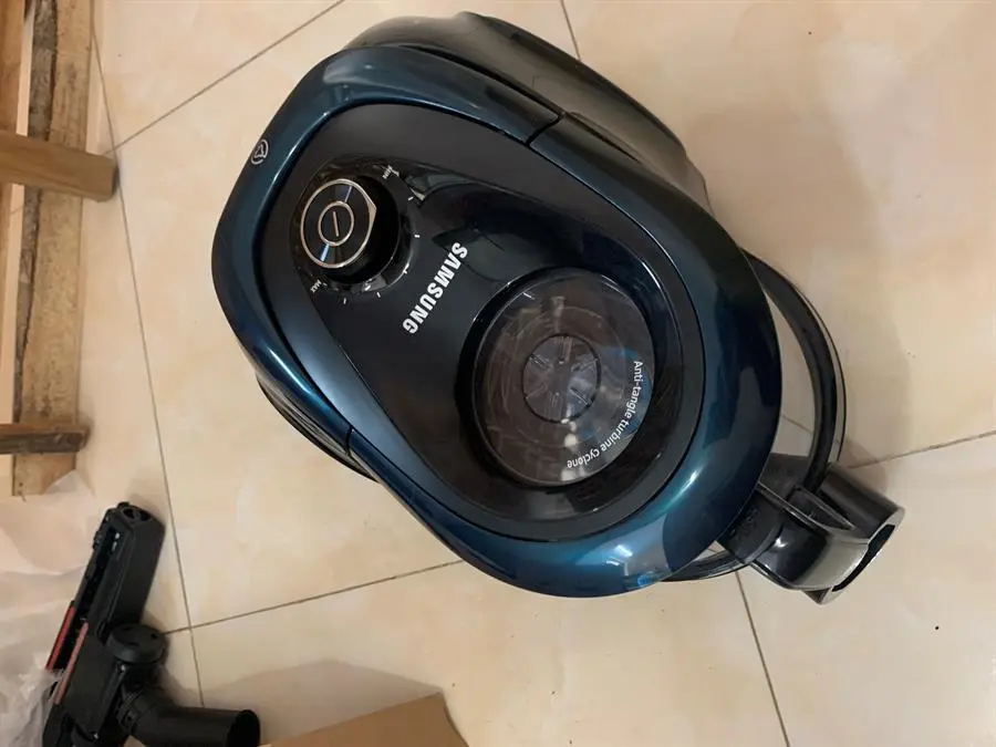 Khách hàng review Máy hút bụi dạng hộp Samsung VC18M21M0VN/SV-N 13