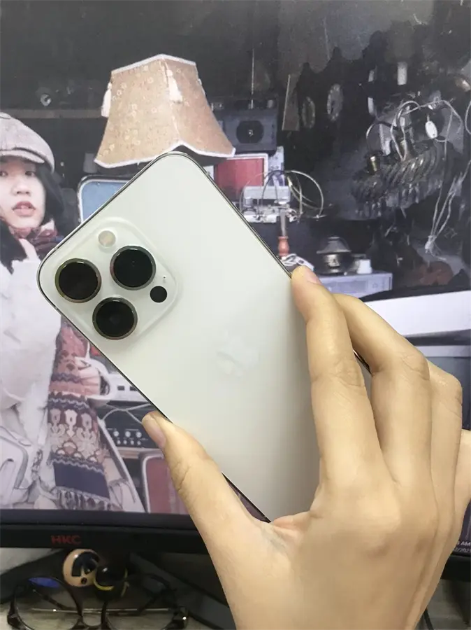 Khách hàng review Điện thoại iPhone 13 Pro 256GB 12