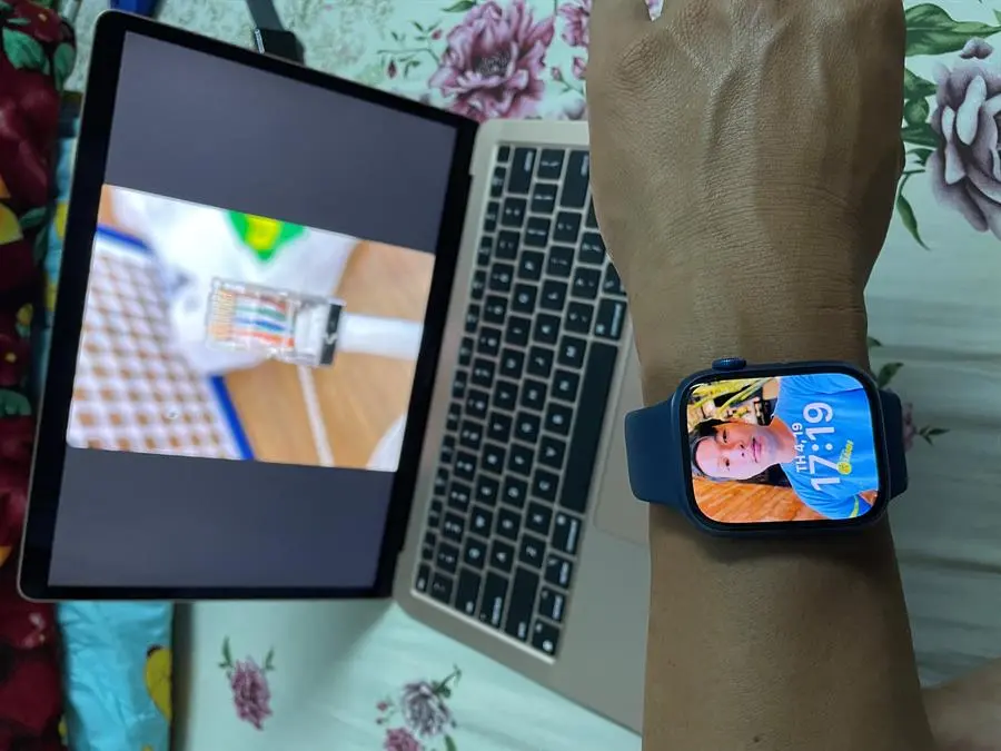 Khách hàng review Đồng hồ thông minh Apple Watch Series 7 GPS 45mm 14