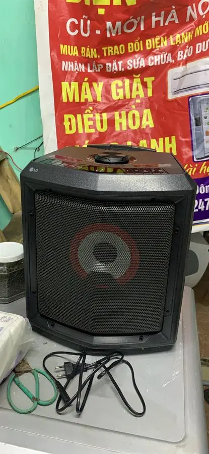 Khách hàng review Loa kéo karaoke LG RL2 50W 4