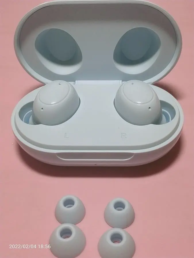 Khách hàng review Tai nghe Bluetooth True Wireless OPPO ENCO Buds ETI81 32
