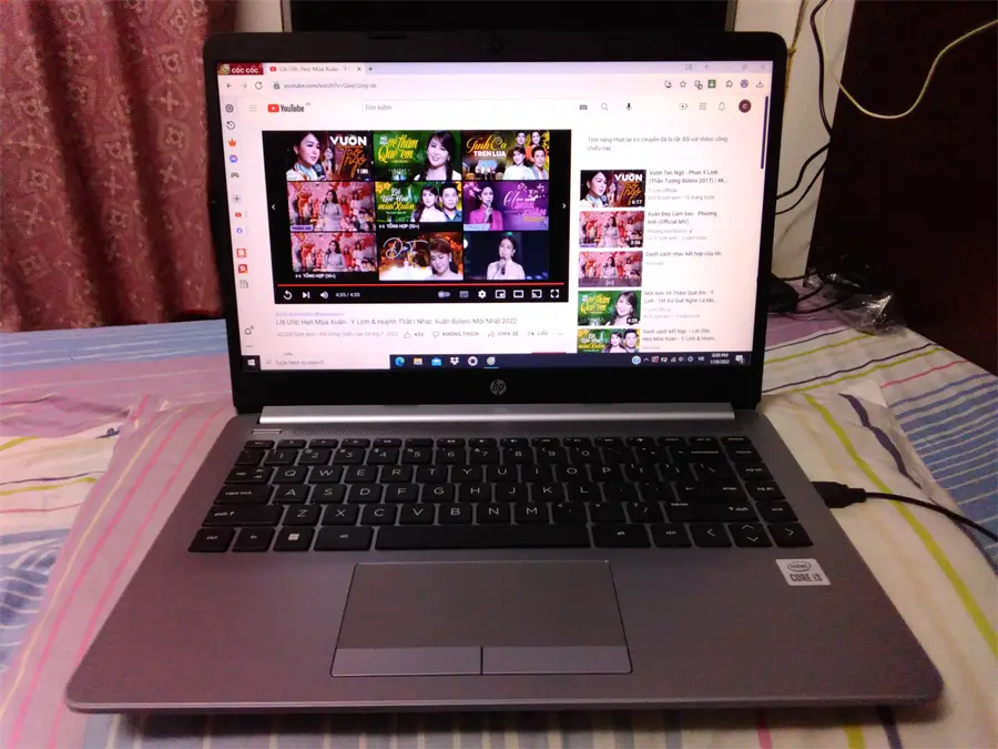 Khách hàng review Laptop HP 240 G8 i3 1005G1/4GB/256GB/Win10 (519A4PA) 1