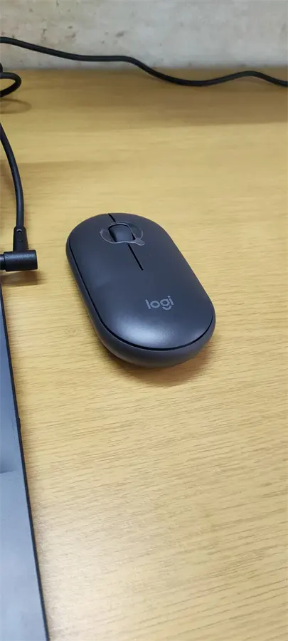 Khách hàng review Chuột Không dây Bluetooth Silent Logitech Pebble M350 4