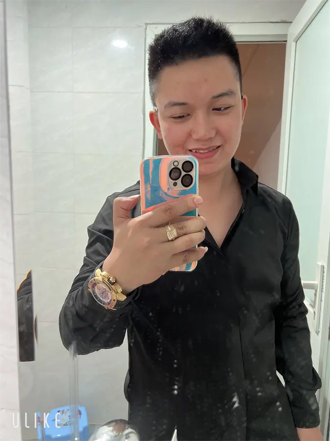 Khách hàng review Ốp lưng iPhone 13 Pro Max Kính viền dẻo Rainbow OSMIA 1