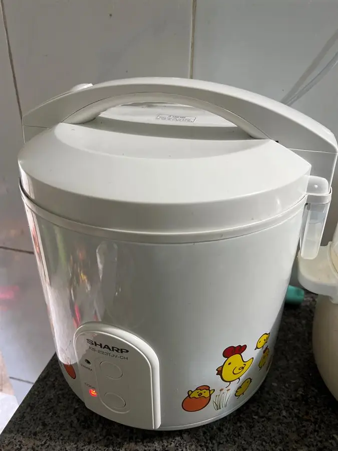 Khách hàng review Nồi cơm nắp gài Sharp 2.2 lít KS-223TJV-CH 5