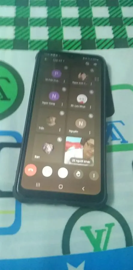 Khách hàng review Điện thoại Samsung Galaxy A12 4GB (2021) 2