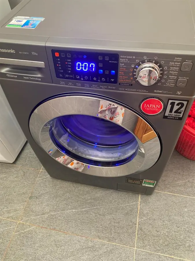 Khách hàng review Máy giặt Panasonic Inverter 10 Kg NA-V10FX1LVT 9