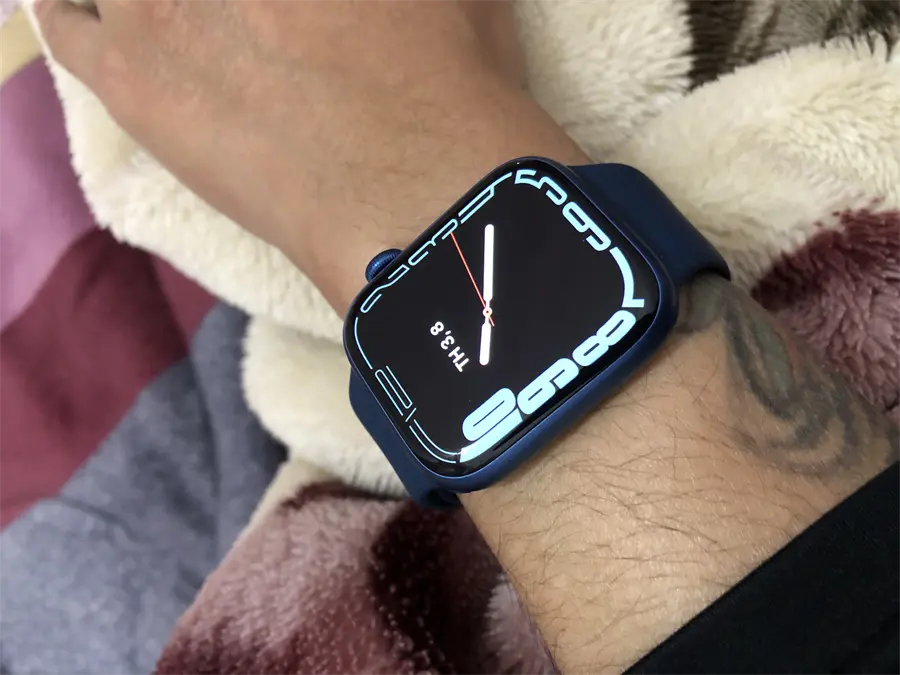Khách hàng review Đồng hồ thông minh Apple Watch Series 7 GPS 45mm 12