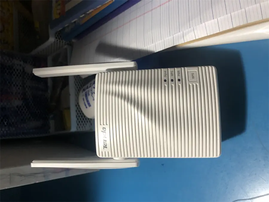 Khách hàng review Repeater mở rộng sóng Wifi Chuẩn N Tenda A301 1